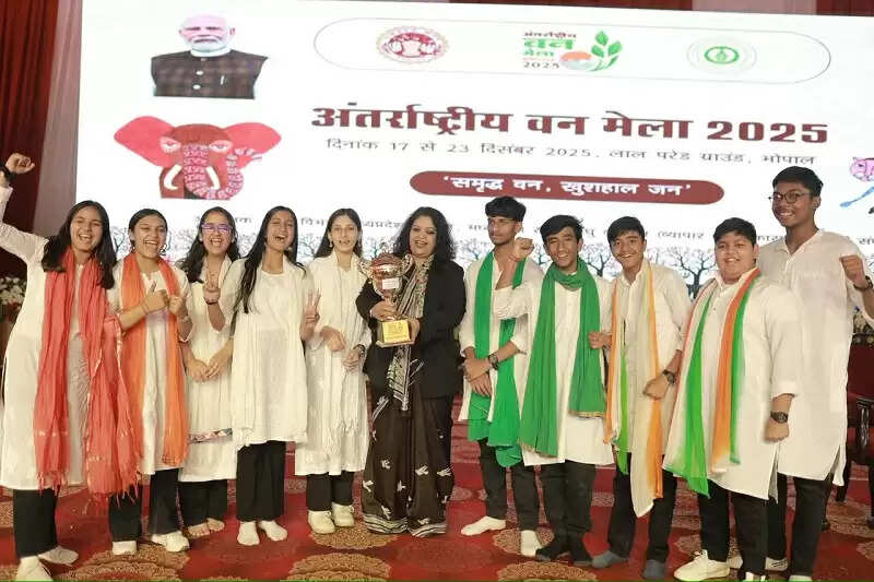 भोपालः अंतरराष्ट्रीय वन मेले में वनोपज एवं हर्बल उत्पाद से निर्मित औषधियों की बढ़ी मांग