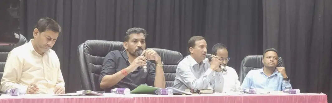 यूकेएसएसएससी भर्ती परीक्षा को लेकर डीएम सख्त, बोले- किसी भी तरह की लापरवाही नहीं चलेगी