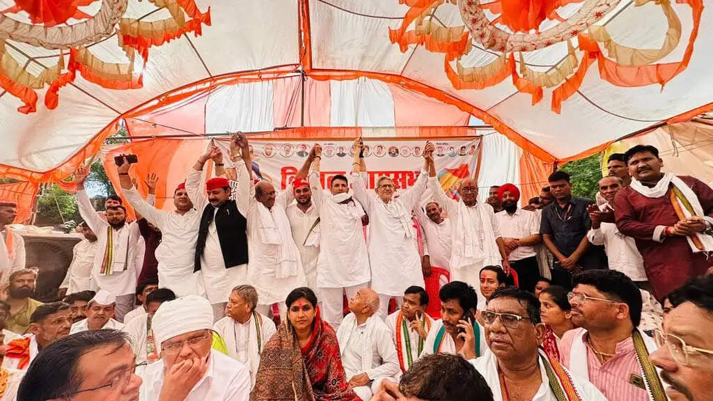 दतिया में कांग्रेस की जन आशीर्वाद रैली में उमड़ी भीड़, जीतू पटवारी बोले- जनता ने परिवर्तन का मन बना लिया है