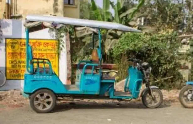 ई-रिक्शा पलटने से घायल मधेपुरा की वृद्धा की मायागंज अस्पताल में मौत, परिजनों में कोहरा