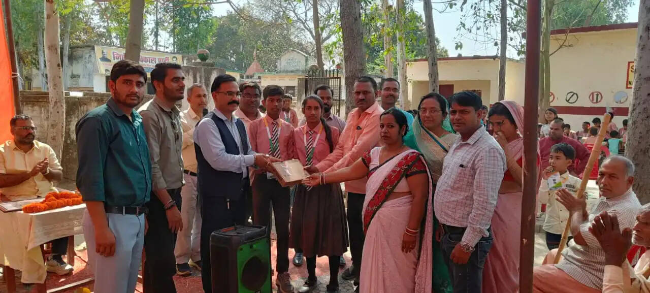 कंबोजिटविद्यालयं, पुंडामध्ये विज्ञानप्रदर्शिनी पुरस्कारवितरणसमारोहः च सम्पन्नः