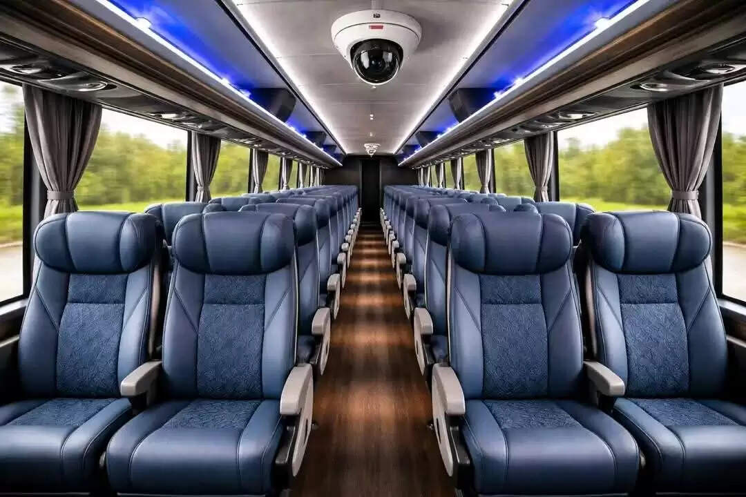 नेपाल में सार्वजनिक वाहनों में सीसीटीवी अनिवार्य, 20 दिनों में लागू करने का निर्देश