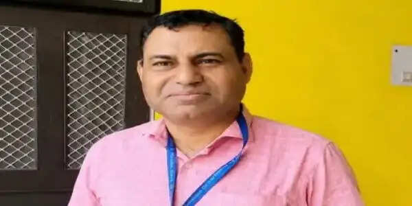बहरोड़ जिला अस्पताल के पीएमओ डॉ. जलदीप सिंह यादव एपीओ