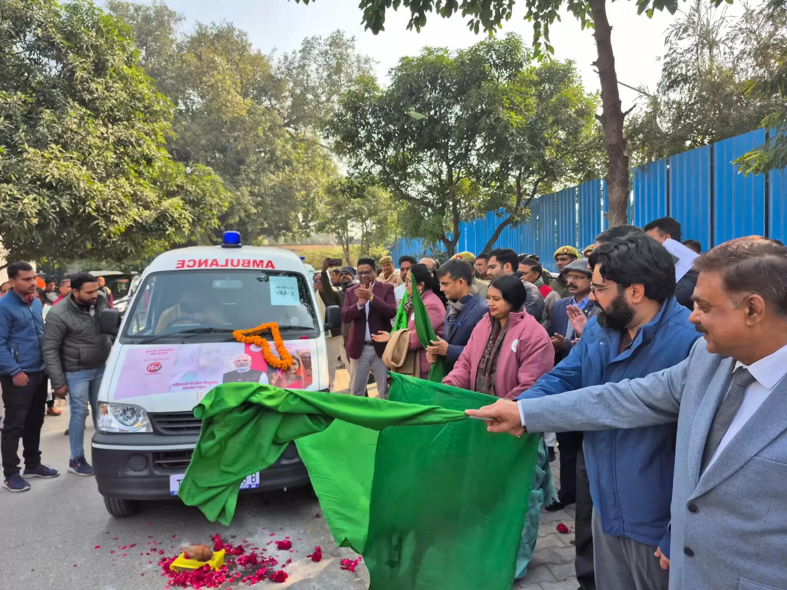 वाराणसी में नमो शक्ति रथ का शुभारंभ, स्तन कैंसर की समय पर पहचान की पहल
