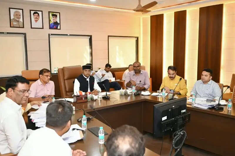 अंतरराष्ट्रीय स्पोर्ट्स कॉम्प्लेक्स का जल्द पूरा करें हैंड ओवर, गुणवत्ता से समझौता नहीं होगा : मंत्री सारंग