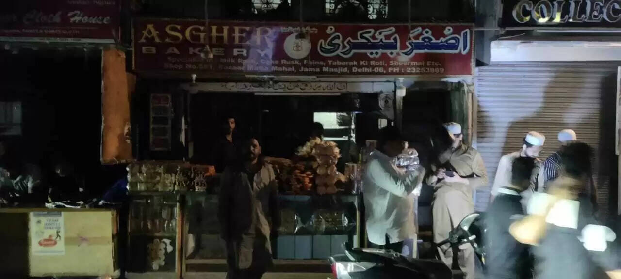 ऑल इंडिया मुस्लिम पर्सनल लॉ बोर्ड के आह्वान पर मुस्लिम बाहुल्य क्षेत्र में 15 मिनट तक की गई बत्ती गुल