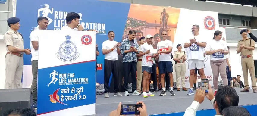 (अपडेट) भोपाल में रन फॉर लाइफ-नशे से दूरी है जरूरी 2.0 मैराथन में उमड़ा जनसैलाब