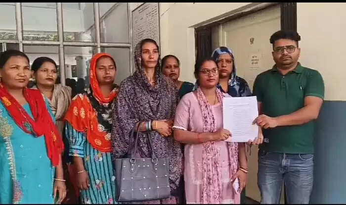 यमुनानगर: छछरौली खंड कार्यक्रम प्रबंधक के खिलाफ लगे गंभीर आरोप