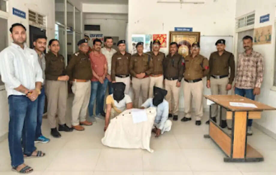 आगरमालवा पुलिस की बड़ी कार्रवाई: गेहूं की फसल के बीच उगाई जा रही गांजा फसल का भंडाफोड़