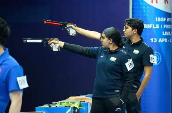 आईएसएसएफ विश्व कप, लीमा : सुरुचि-सौरभ की जोड़ी ने 10 मीटर एयर पिस्टल मिश्रित टीम स्पर्धा में जीता स्वर्ण