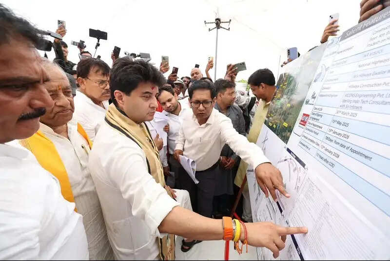 6500 करोड़ रुपये की परियोजनाओं से बदलेगा ग्वालियर का स्वरूप : ज्योतिरादित्य सिंधिया