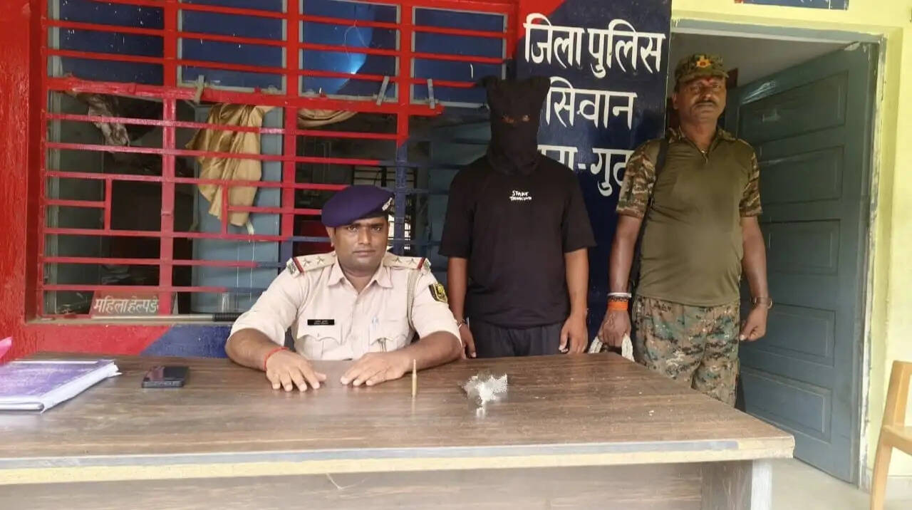 अपराध की साजिश नाकाम, गुठनी पुलिस ने कट्टा-कारतूस के साथ बदमाश को दबोचा