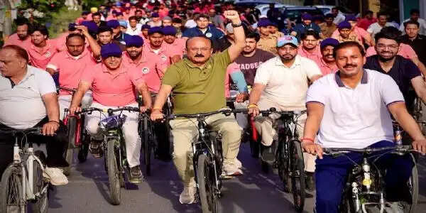 ‘पैडल द बीट-संडे ऑन साइकिल’ अभियान का शिक्षा मंत्री आशीष सूद ने किया नेतृत्व