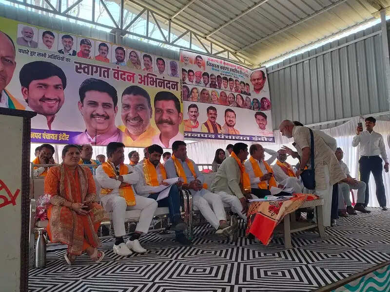 इंदौर में “संकल्प से समाधान” अभियान के तहत विकासखंड स्तरीय शिविर आयोजन का सिलसिला प्रारंभ