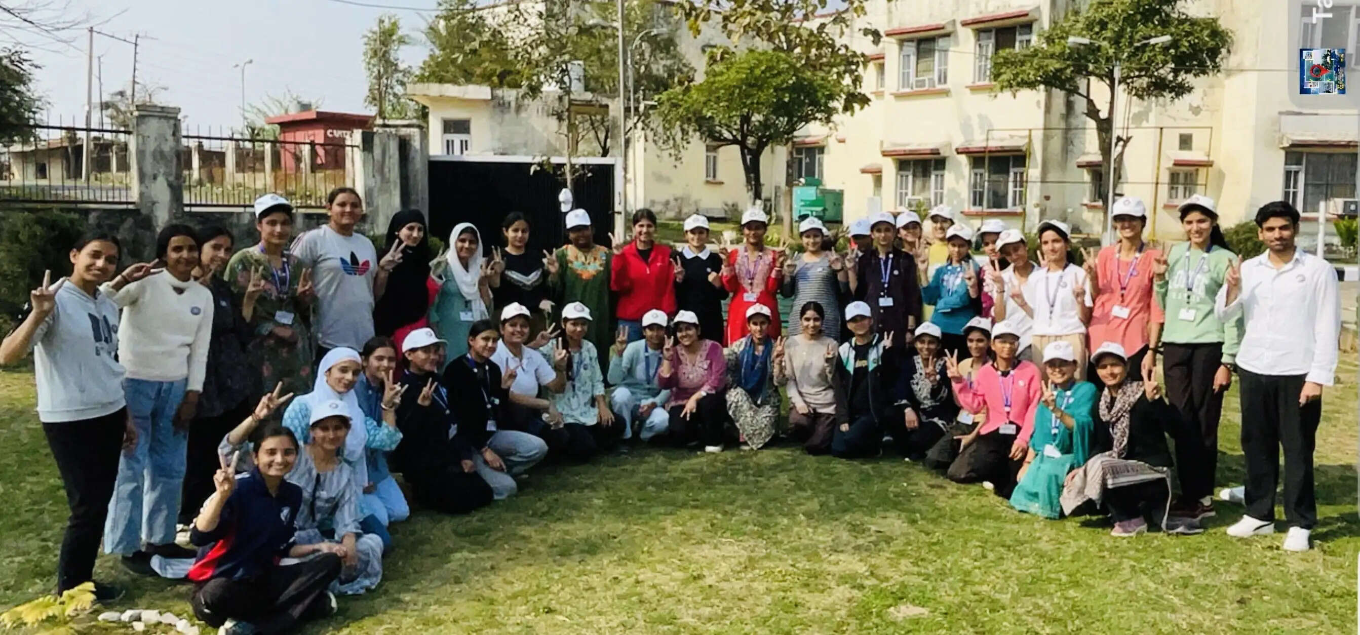 जीडीसी बसोहली में एनएसएस इकाई द्वारा स्वच्छता अभियान आयोजित