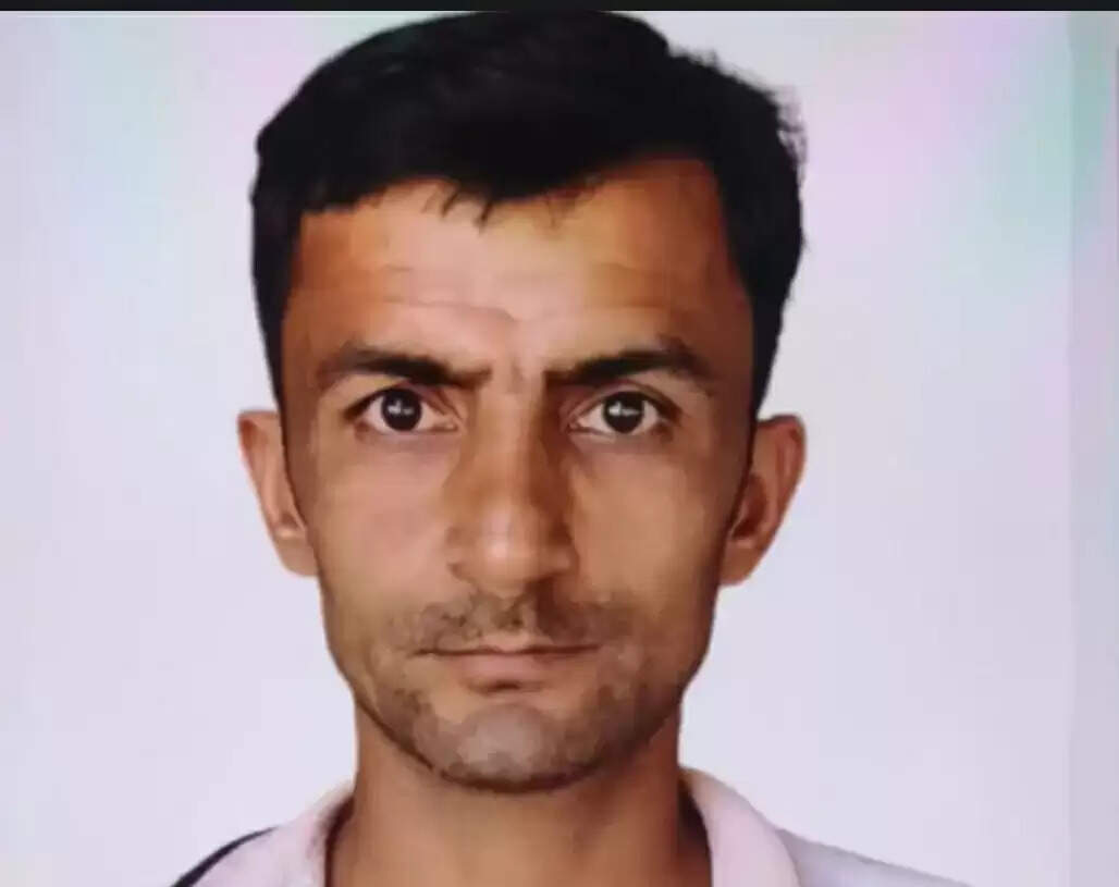 गेस्ट हाउस संचालक का शव फंदे से लटका मिला, जांच में जुटी पुलिस