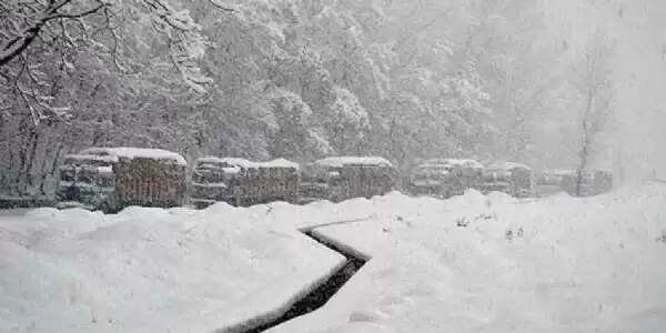 जम्मू-कश्मीर और लद्दाख में भीषण ठंड जारी, -24.6 डिग्री सेल्सियस के साथ द्रास जमा