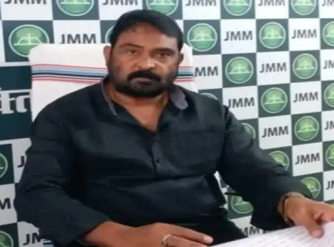 राजनीतिक लाभ के लिए भ्रामक बातें फैलाने में लगी है भाजपा : विनोद