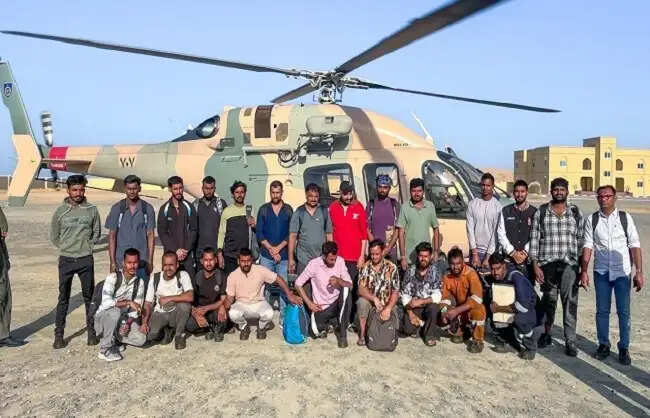 ओमान तट के पास टैंकर पर मिसाइल हमला, चालक दल के सभी 24 भारतीय सदस्य बचाए गए