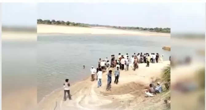 कोरबा : खोलार नदी में रेलवे पुल के पास नहाते समय डूबा बच्चा, मौत