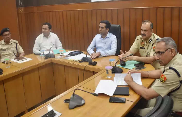 सोनीपत में दवा दुकानों पर लगेंगे कैमरे, नशे पर रोक के लिए प्रशासन सख्त