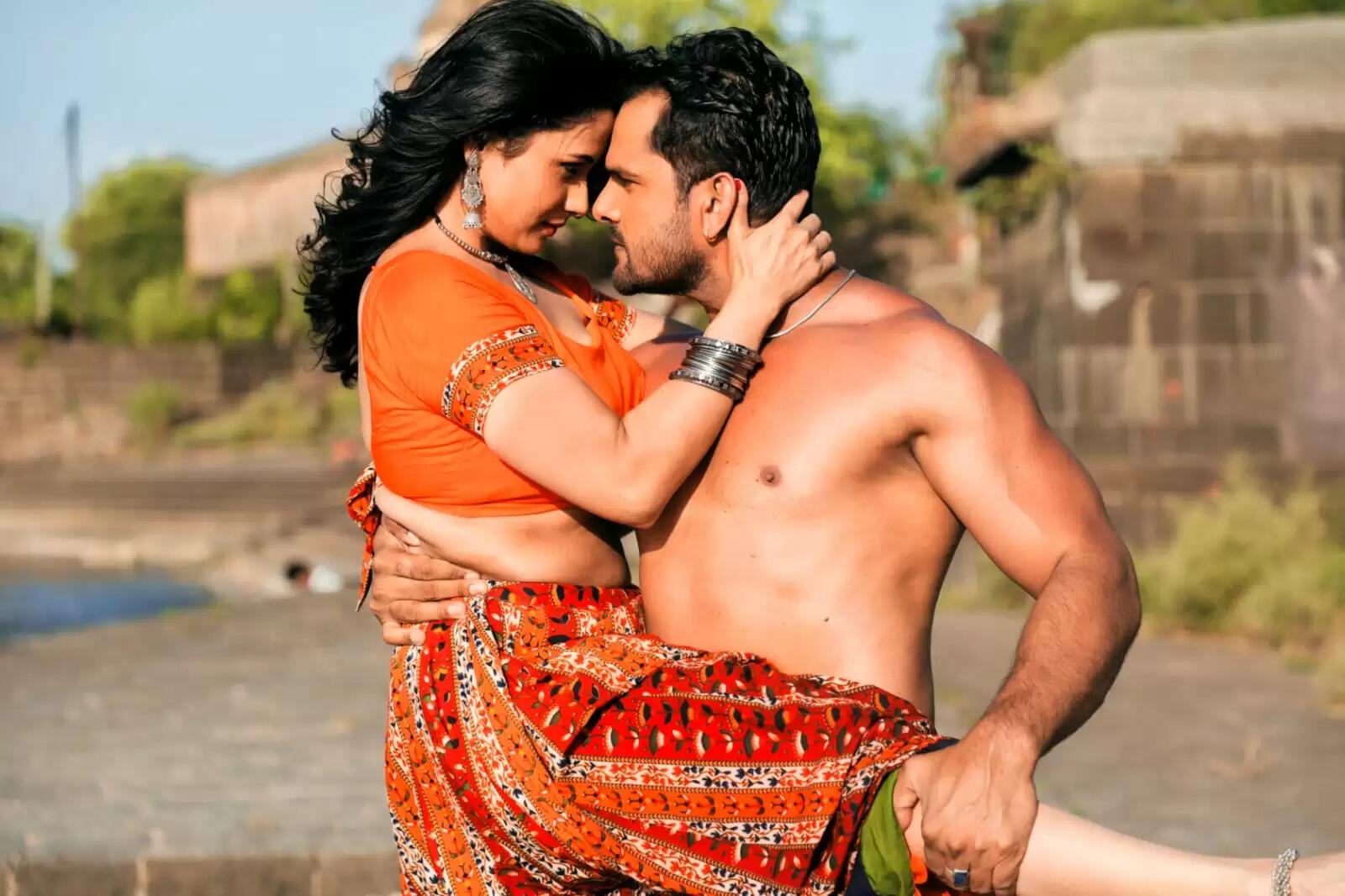 खेसारीलाल यादव की फिल्म 'मेरे नैना तेरे नैना' 2 जून को रिलीज़ होगी