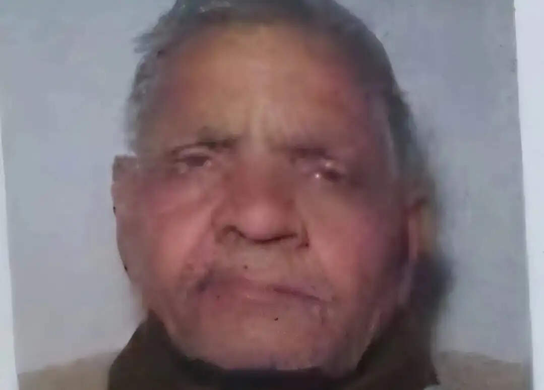सेवानिवृत्त शिक्षक की सड़क हादसे में मौत, सड़क पार करते समय ट्रक ने कुचल दिया