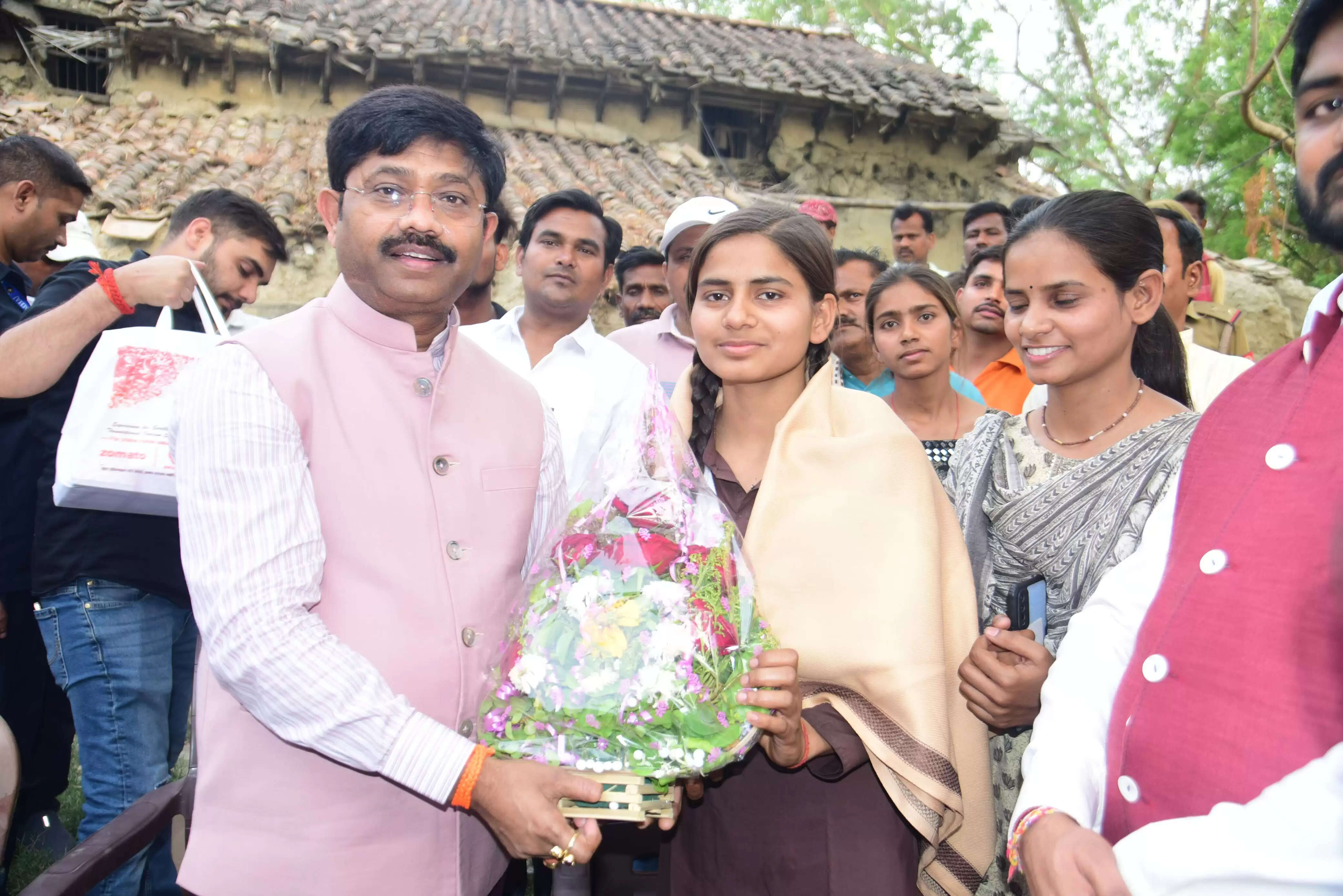 प्रयागराज का गौरव बढ़ा रही संगम नगरी की होनहार बेटियांः नन्दी