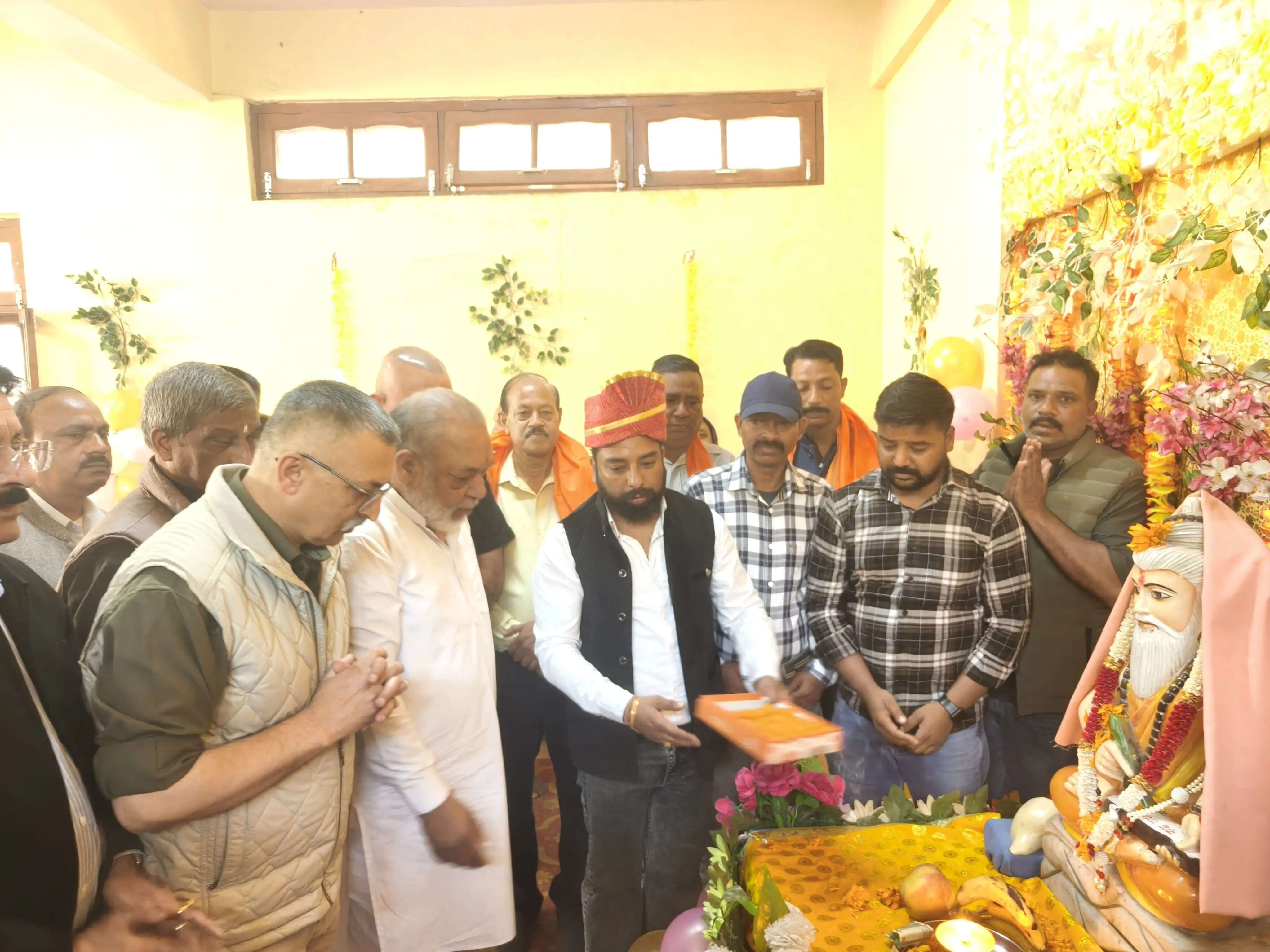 नाहन में धूमधाम से मनाई महर्षि वाल्मीकि जयंती, विधायक अजय सोलंकी ने किया शोभायात्रा का शुभारंभ