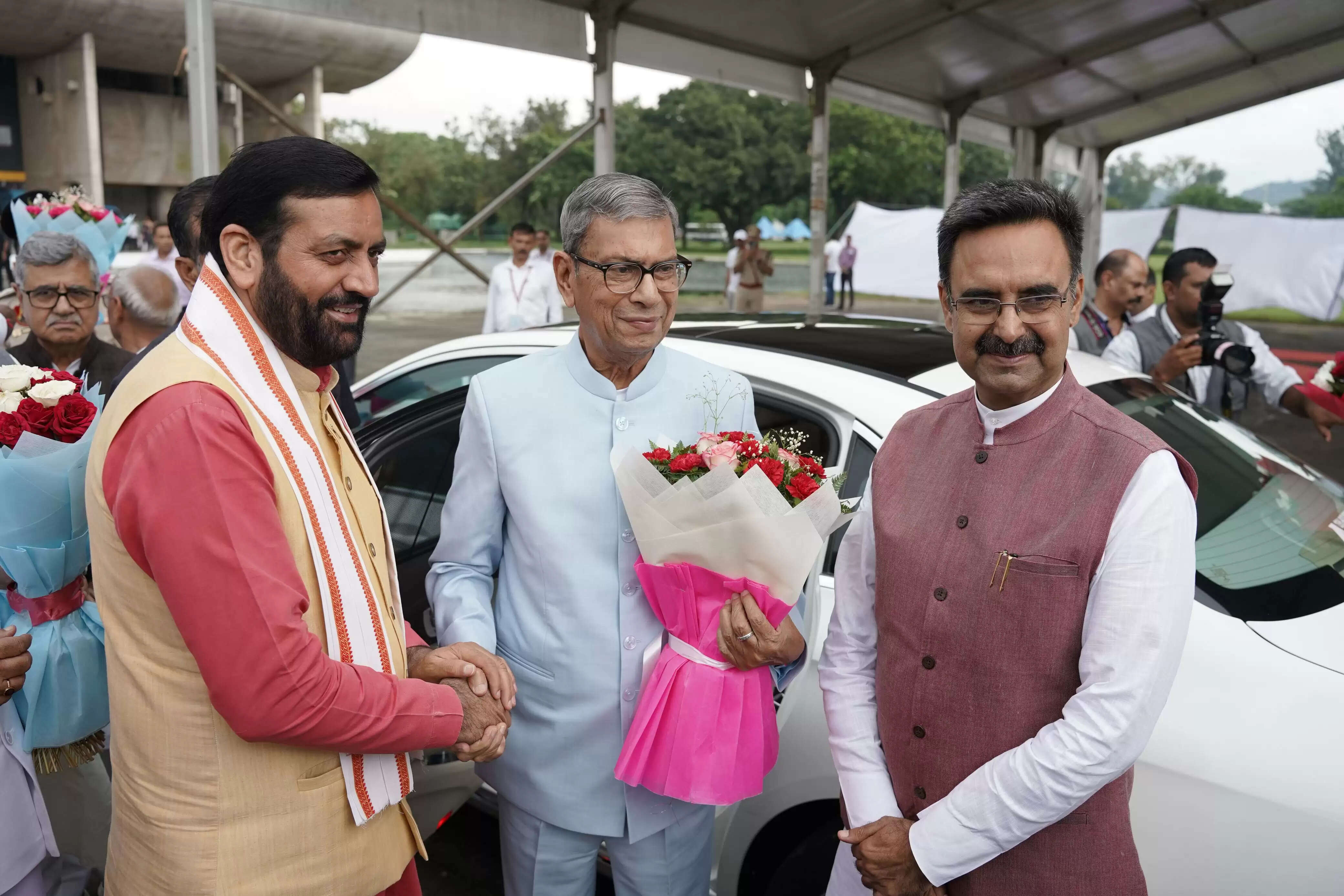 हरियाणा विधानसभा में पहली बार आए राज्यपाल प्रो अशीम कुमार घोष