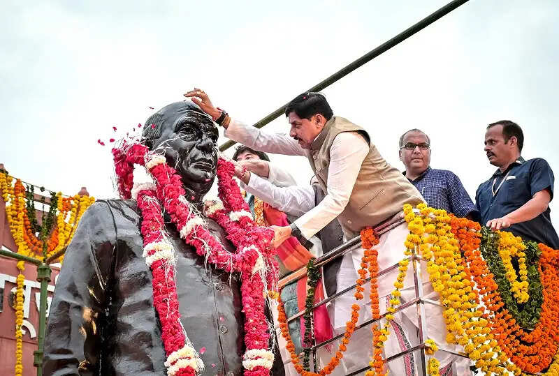 नागरिक अधिकारों के लिए संघर्ष में सदैव आगे रहते थे स्व. बाबूजी: मुख्यमंत्री डॉ. यादव