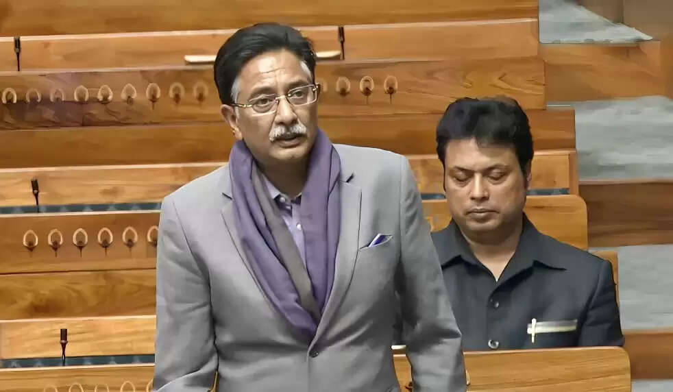 सांसद अनुराग शर्मा ने लोकसभा में उठाई बुंदेलखंड की महिलाओं और पेयजल संकट की आवाज़