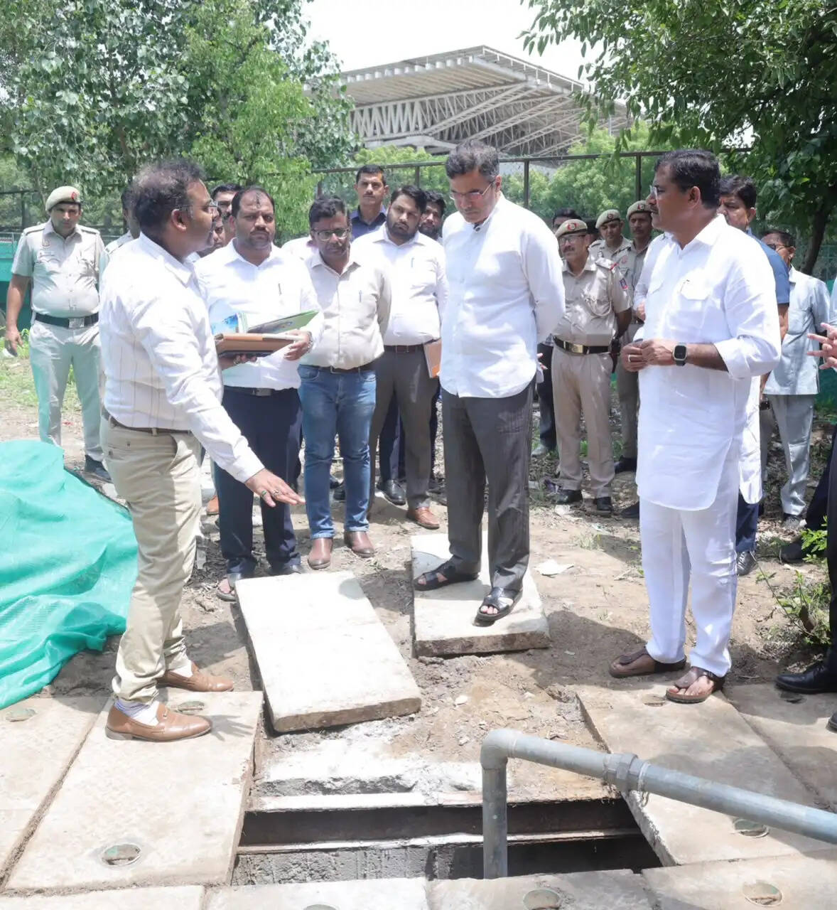 पीडब्ल्यूडी मंत्री ने पुनर्स्थापित वर्षा जल संचयन प्रणाली का किया निरीक्षण, बोले- बारिश की हर बूंद का संरक्षण जरूरी