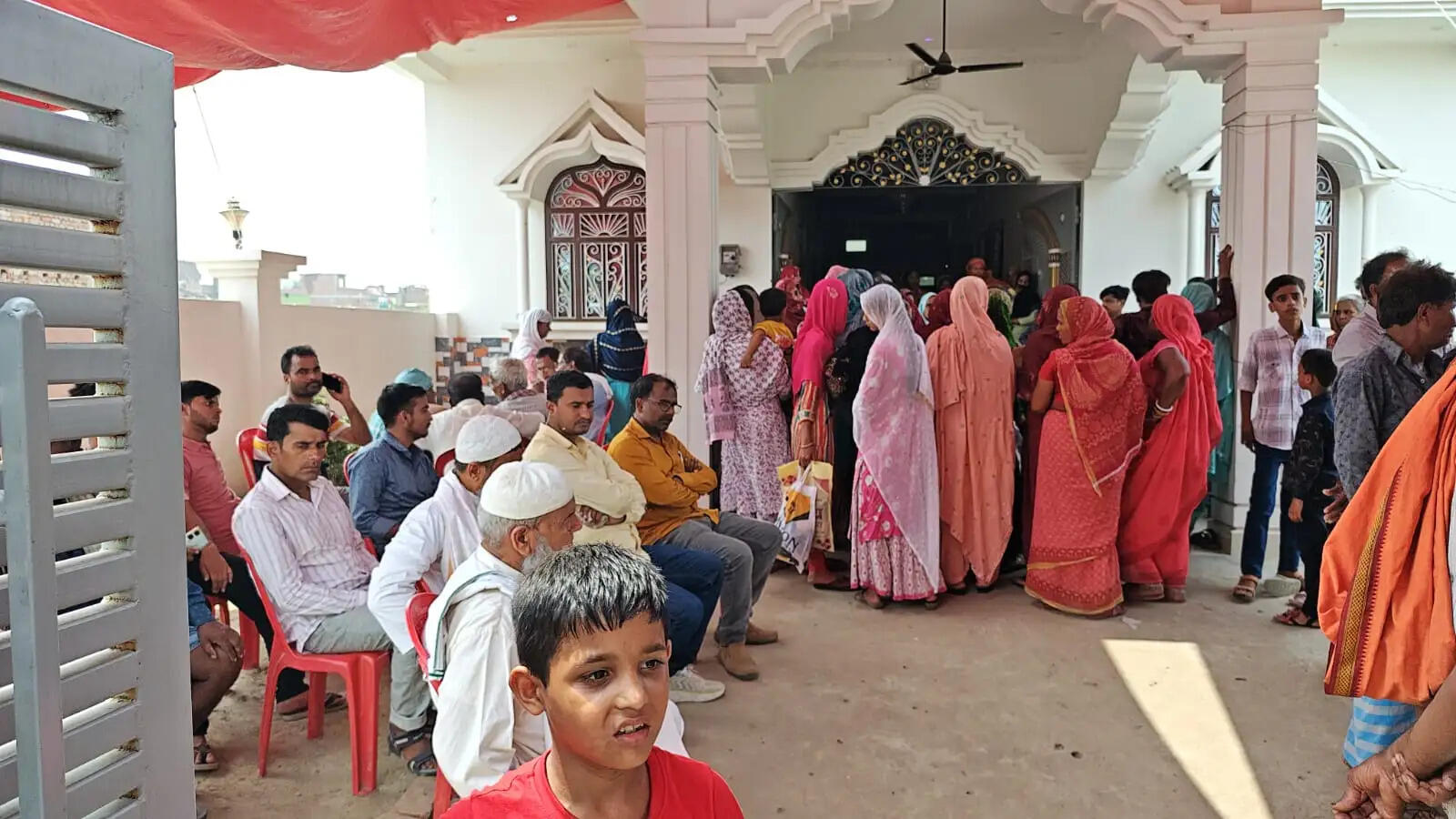 डॉक्टर की लापरवाही से सुगौली नगर परिषद के वार्ड पार्षद प्रतिनिधि की हुई मौत