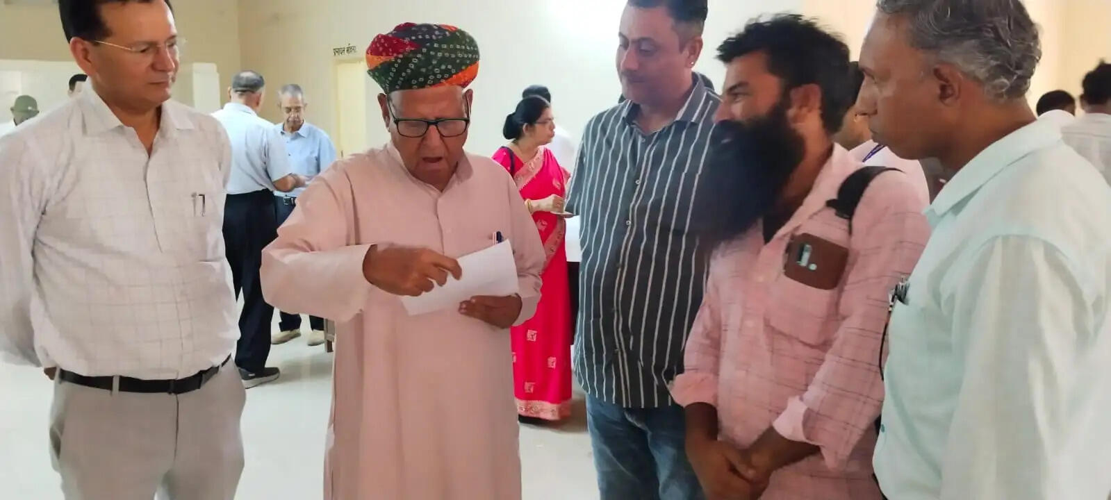 राजस्थानी भाषा को अनिवार्य विषय व राजभाषा घोषित करने की मांग