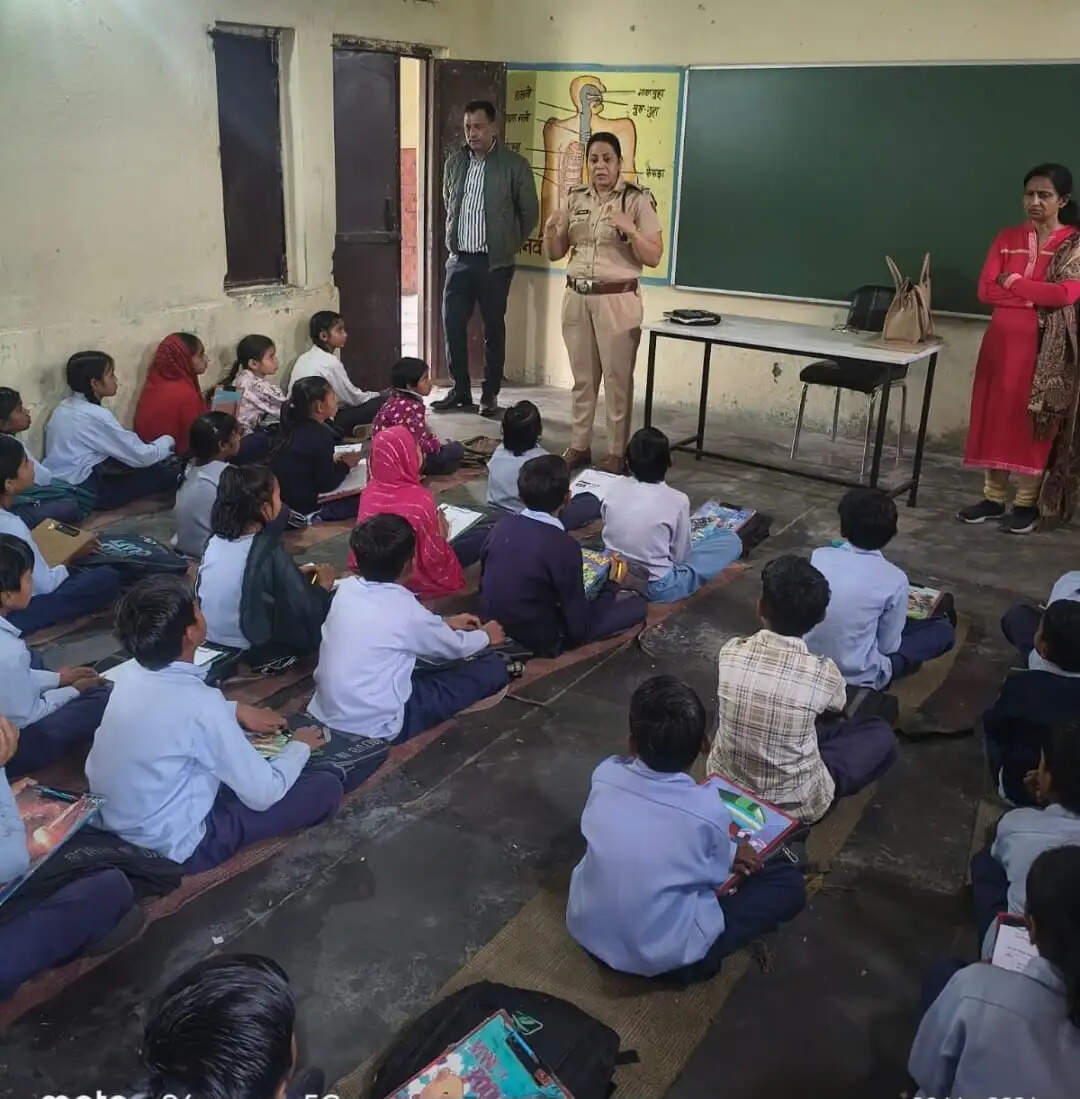 यमुनानगर: महिला सुरक्षा पर छात्राओं को प्रशिक्षण, आत्मरक्षा के गुर सिखाए