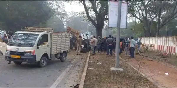 (अपडेट) नववर्ष पर पिकनिक मनाने निकले आदित्यपुर के छह युवकों की सड़क दुर्घटना में मौत