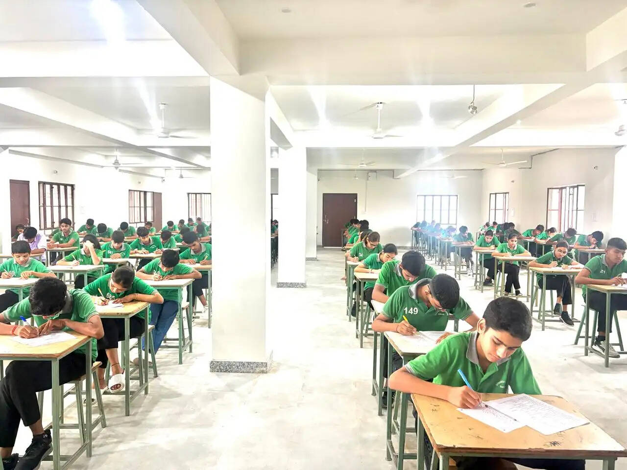 798 केंद्रों पर 1.01 लाख विद्यार्थियों ने दी संघ शताब्दी यात्रा सामान्य ज्ञान परीक्षा