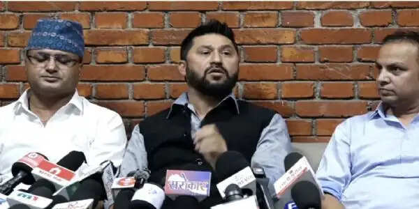 भारत दौरे से लौटे रवि लामिछाने बोले- कूटनीतिक मुद्दों का समाधान शोर मचाकर नहीं, चरणबद्ध तरीके से होना चाहिए
