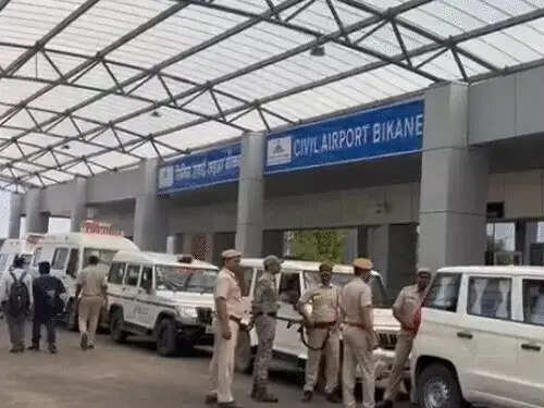 एयर स्ट्राइक के बाद राजस्थान&nbsp;के सीमावर्ती जिलों में स्कूल-कॉलेज बंद, सेना सतर्क