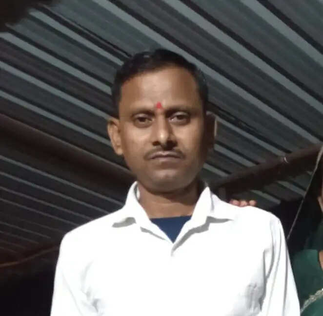 कच्ची दीवार ढहने से काम कर रहे मजदूर की दबकर मौत