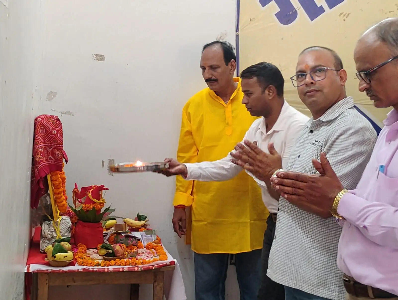 गोरखपुर जर्नलिस्ट्स प्रेस क्लब में सुंदरकाण्ड पाठ और विशाल भंडारे में दिखी सामाजिक समरसता