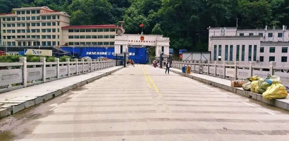 चीन ने नेपाल के प्रमुख नाका रसुवागढ़ी और तातोपानी सीमा को अनिश्चितकाल के लिए किए बंद किया