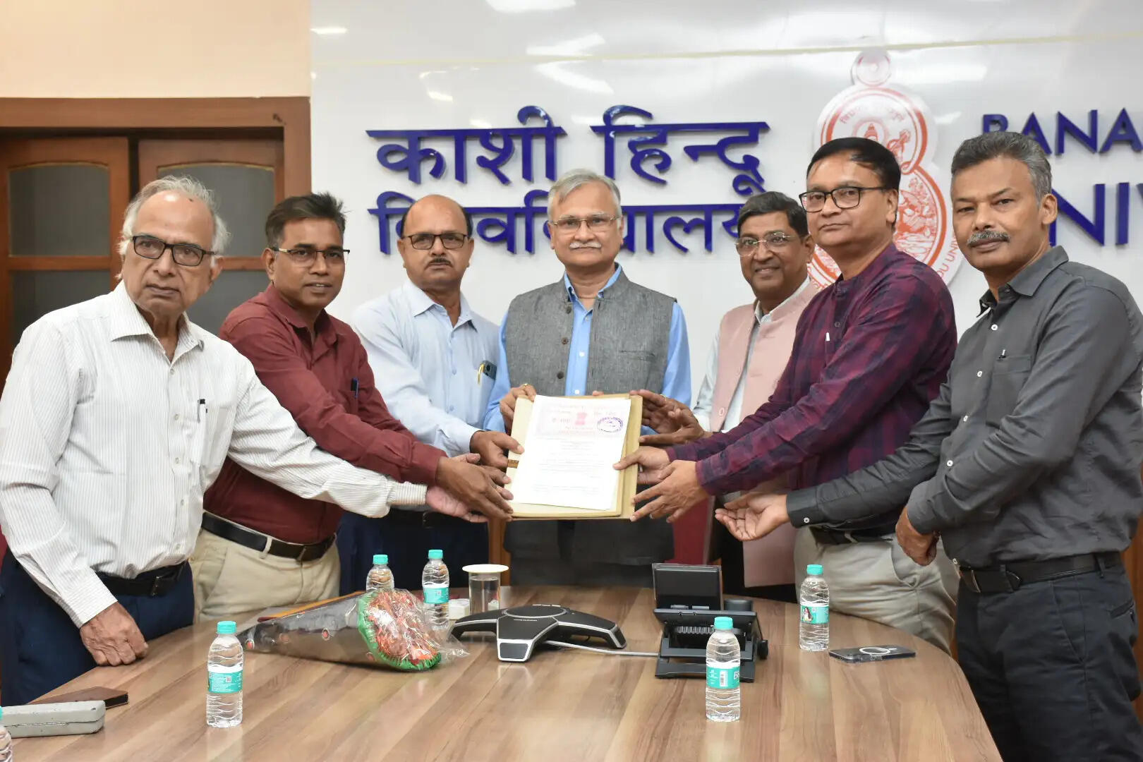 “लैब से जमीन तक” की पहल, काशी हिन्दू विश्वविद्यालय और साईं इंस्टीट्यूट के बीच समझौता