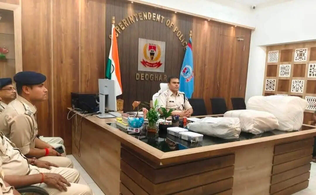 देवघर में 33 किलो गांजा के साथ दो आरोपित गिरफ्तार