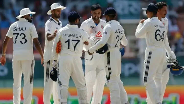 भारत ने अफगानिस्तान को पारी और 300 रन से हराकर दर्ज की टेस्ट इतिहास की सबसे बड़ी जीत