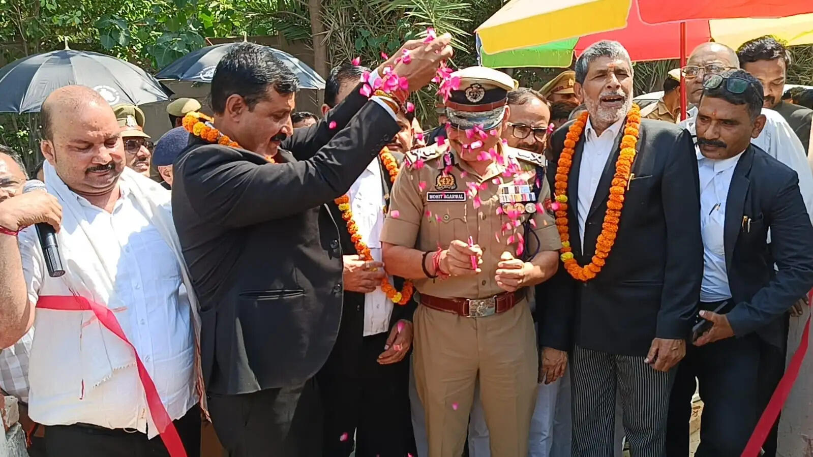 वाराणसी कचहरी पर पुलिस कमिश्नर ने मल्टीलेवल पार्किंग का किया शुभारंभ, जाम से मिलेगी मुक्ति