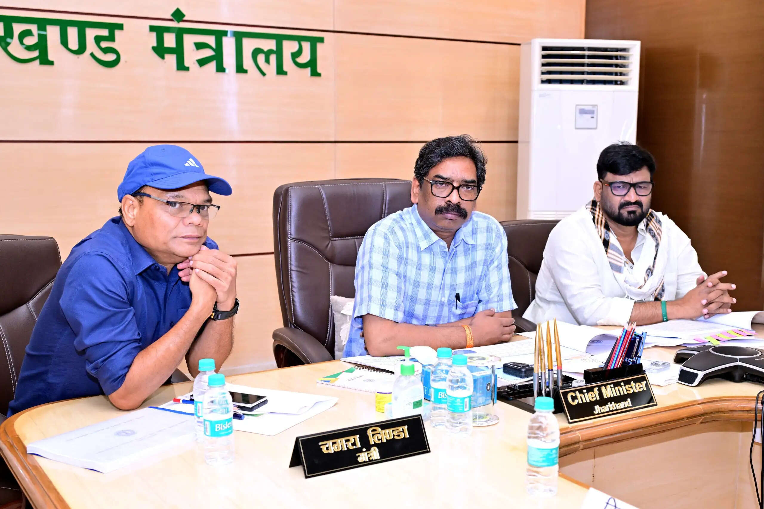 विद्यार्थियों को एसआईआर और जनगणना के प्रति जागरूक करने के लिए विशेष कार्यक्रम संचालित किए जाएं : मुख्यमंत्री