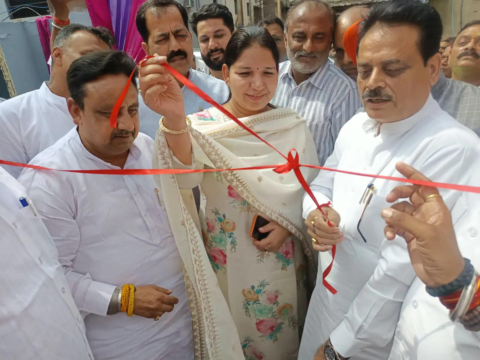 वजीरपुर में ‘गुरु सुदर्शन वाटिका’ का उद्घाटन, 16 हजार पेड़ों से संवरेगा औद्योगिक क्षेत्र