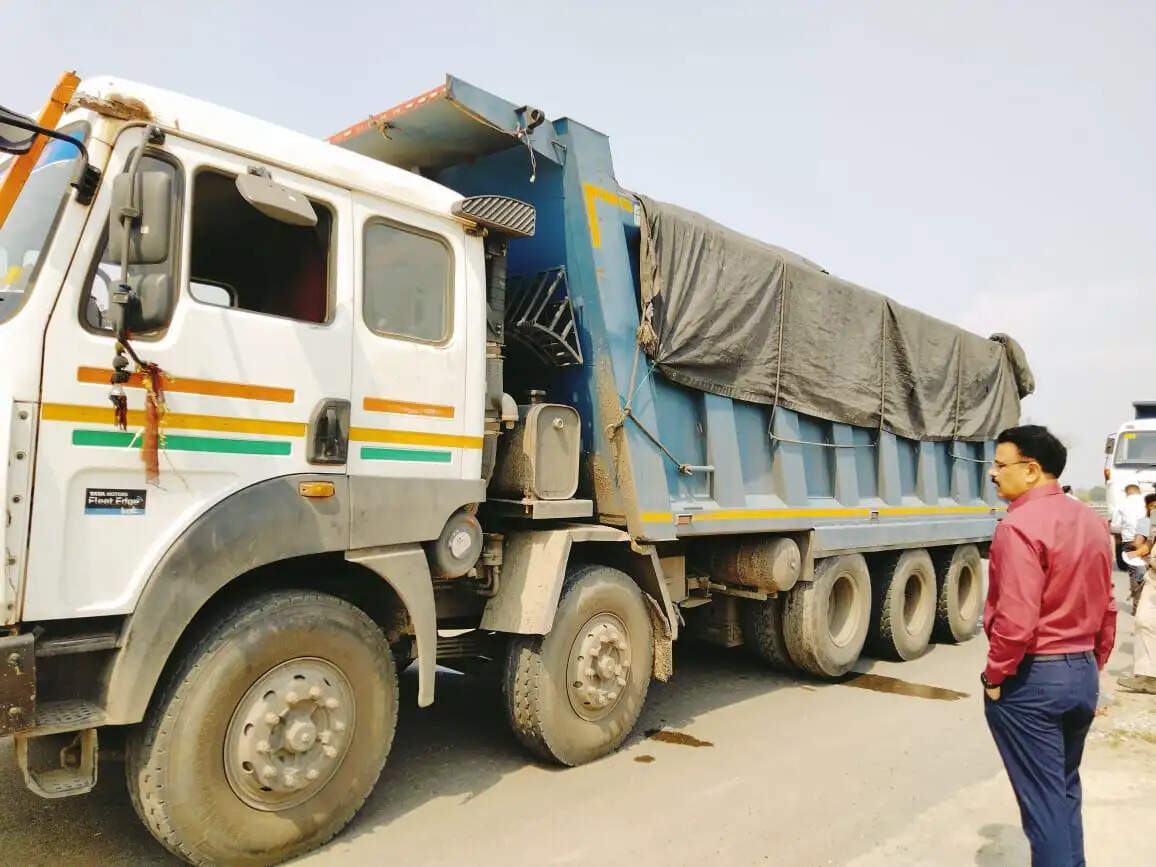 ओवरलोडिंग पर डीटीओ ने वसूला 4.18 लाख का जुर्माना